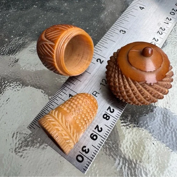Rare Antique 1880 Sewing Thimble Holder Acorn Coquilla Nut Vegetable Ivory Tagua - Picture 5 of 11